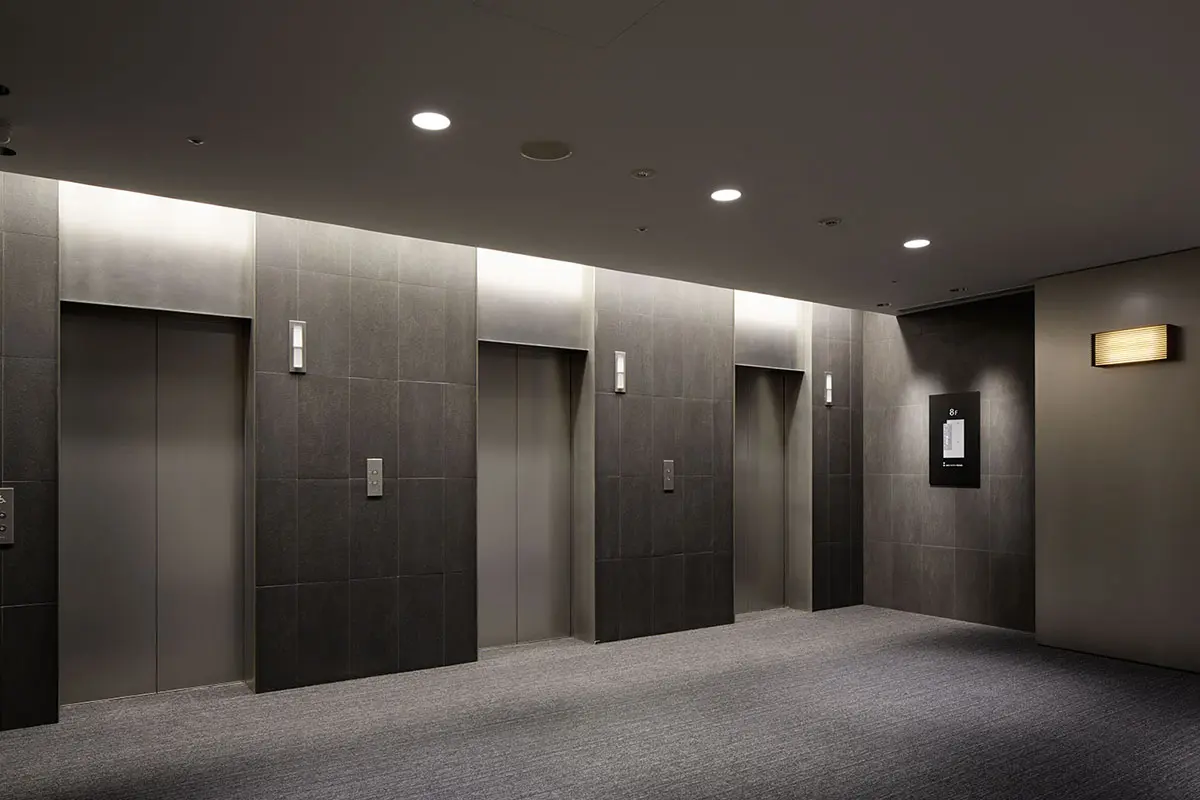 TERASO-Ⅱ：オフィスフロアのエレベーターホール。